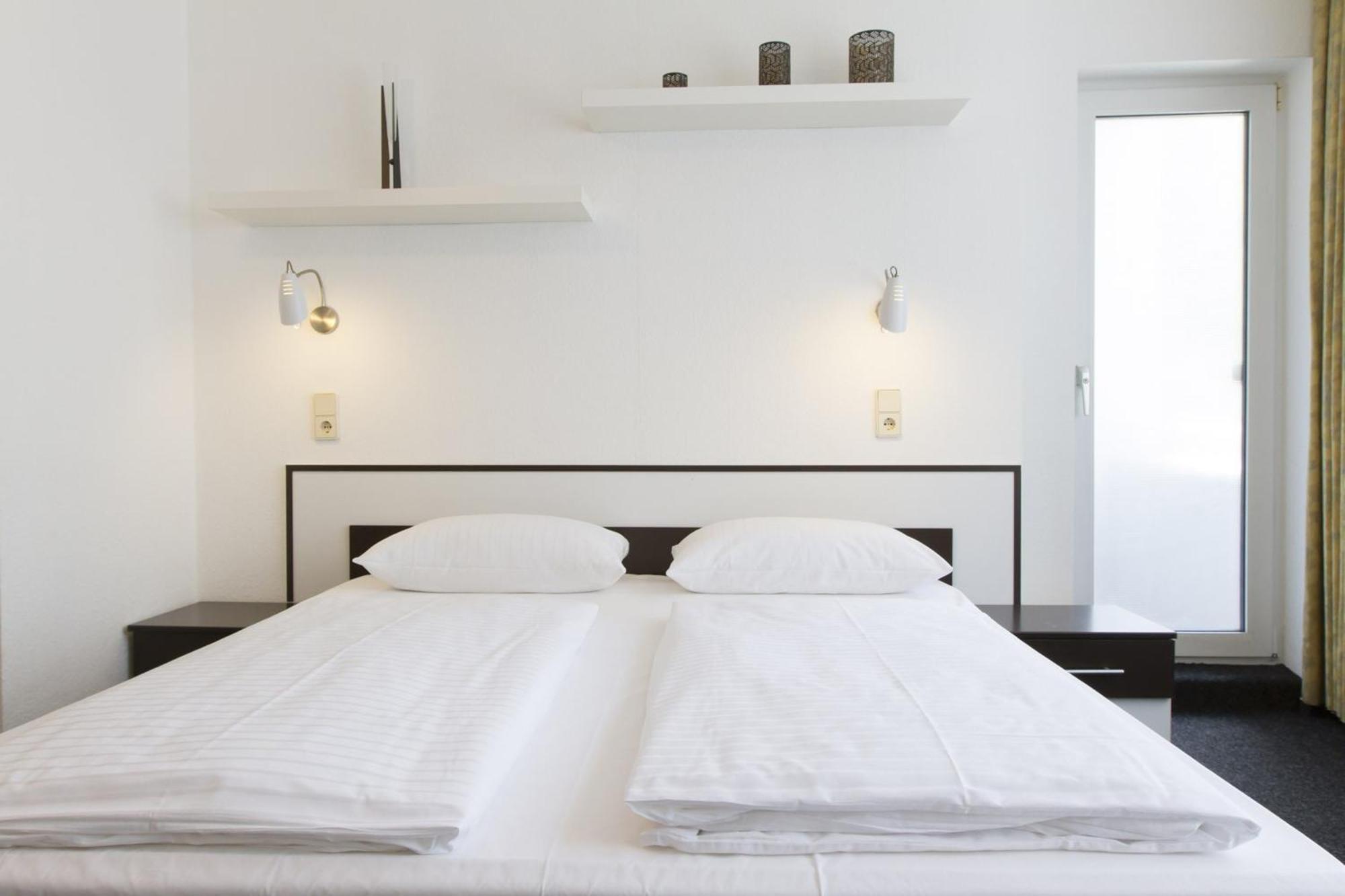 Aparthotel Vega Берлин Экстерьер фото